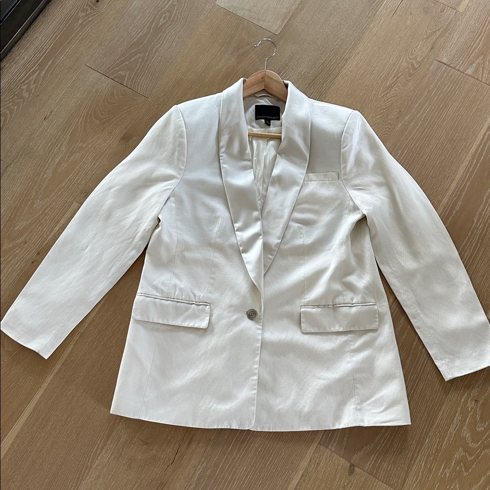 Banana Republic Elevated Cream Blazer - Size 14